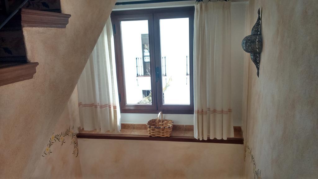Hostal Rural Molino Del Bombo Aracena Esterno foto
