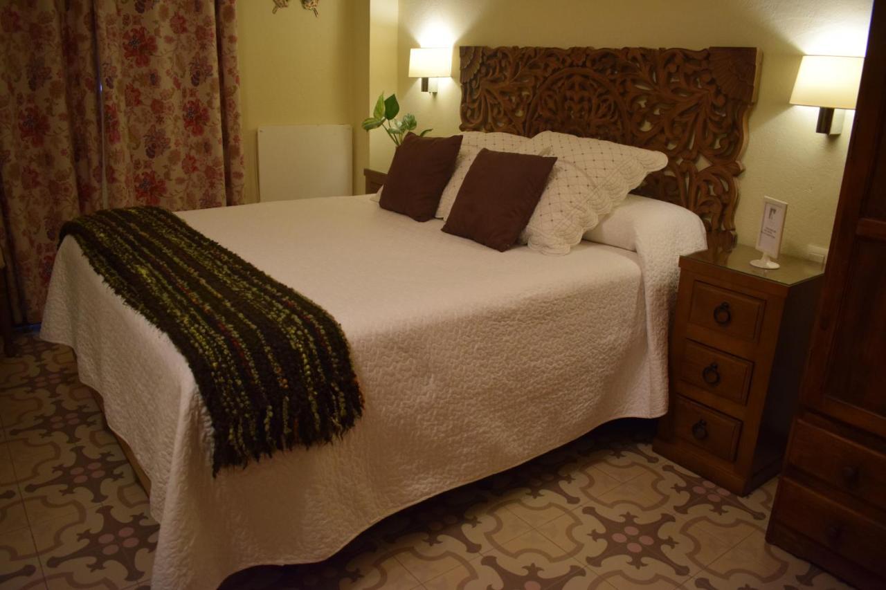 Hostal Rural Molino Del Bombo Aracena Esterno foto