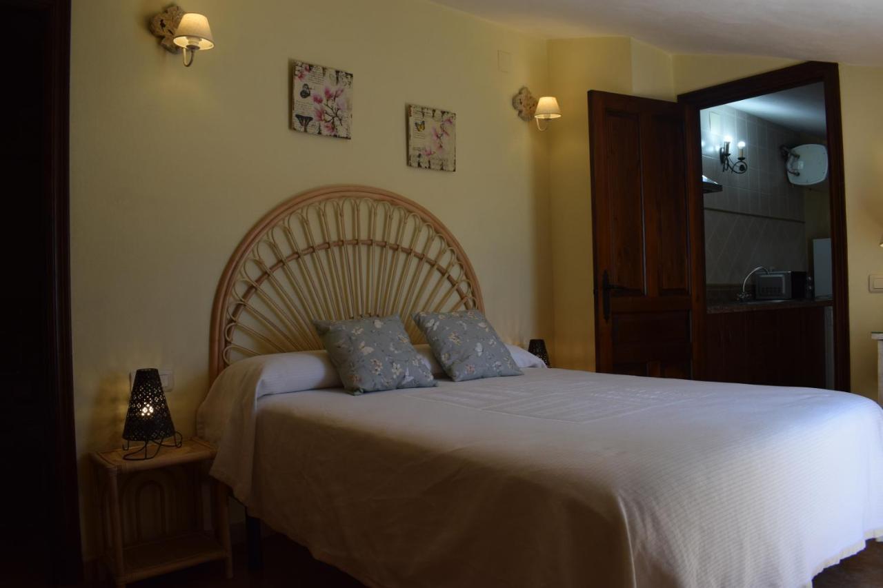 Hostal Rural Molino Del Bombo Aracena Esterno foto
