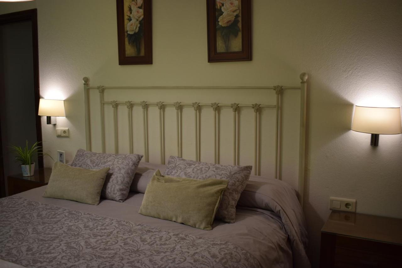 Hostal Rural Molino Del Bombo Aracena Esterno foto