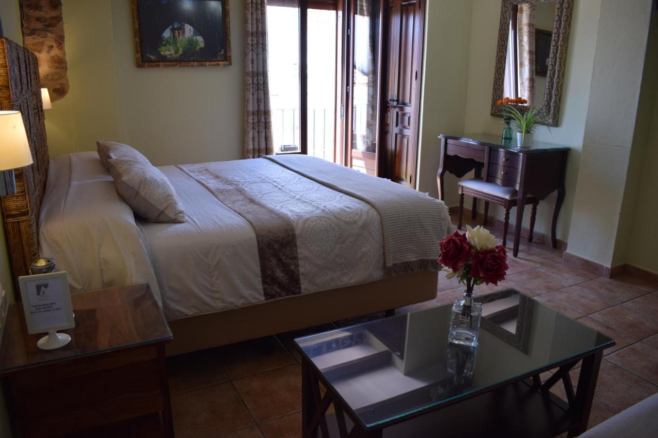 Hostal Rural Molino Del Bombo Aracena Esterno foto