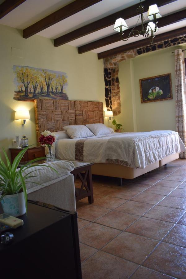 Hostal Rural Molino Del Bombo Aracena Esterno foto