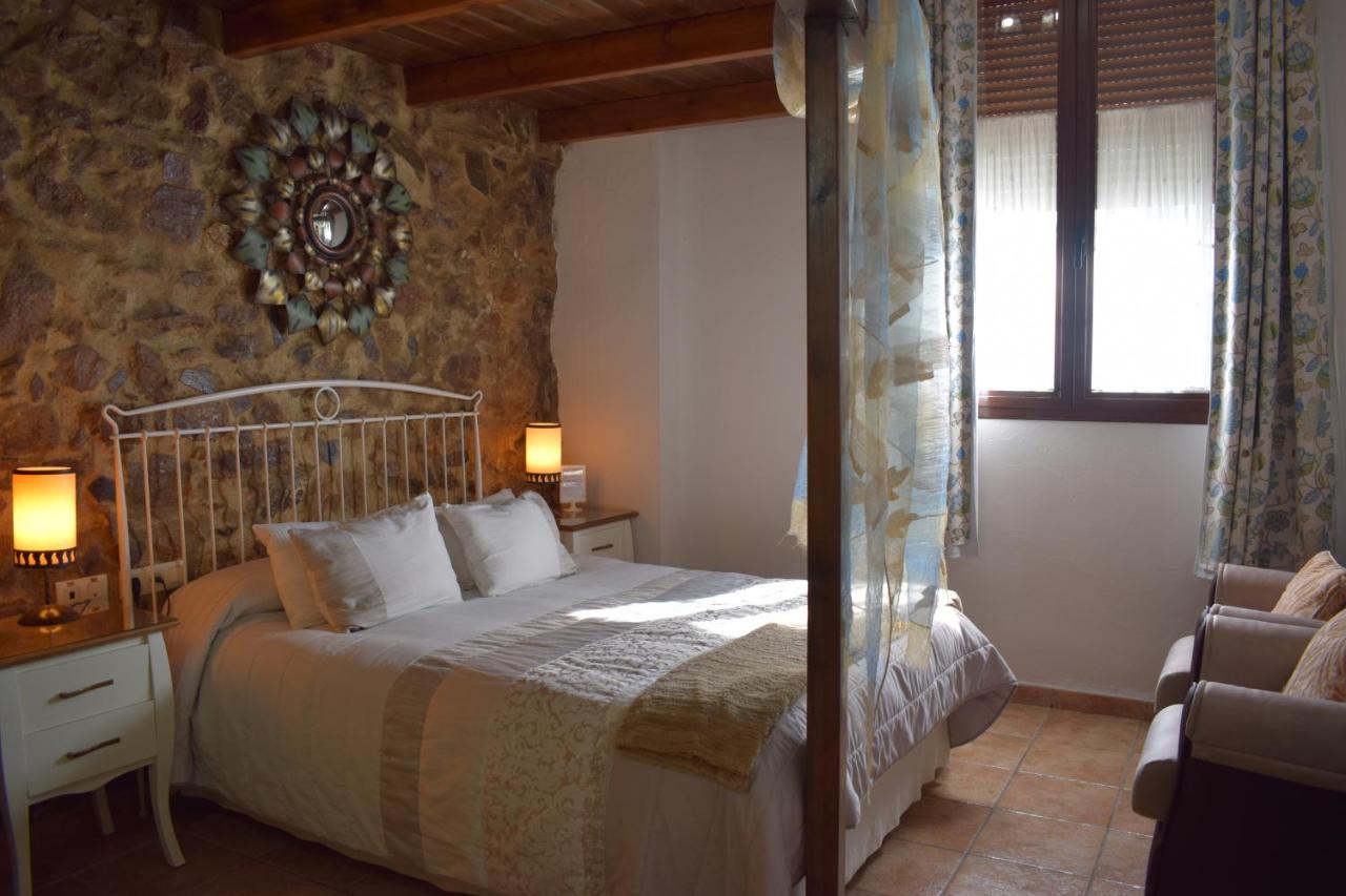 Hostal Rural Molino Del Bombo Aracena Esterno foto
