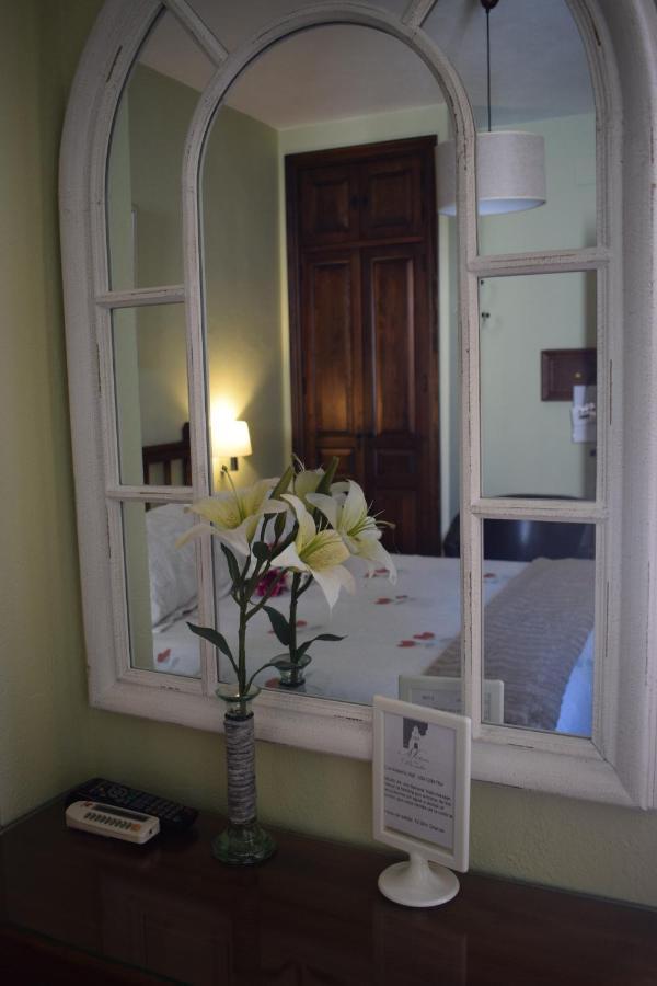 Hostal Rural Molino Del Bombo Aracena Esterno foto