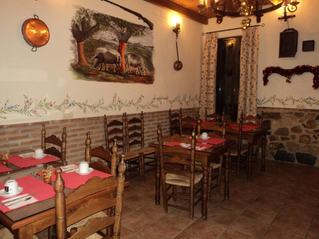 Hostal Rural Molino Del Bombo Aracena Esterno foto