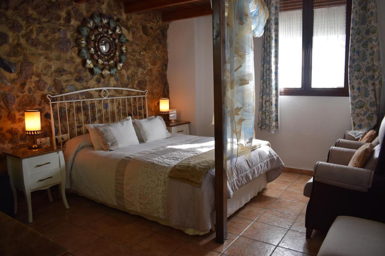 Hostal Rural Molino Del Bombo Aracena Esterno foto