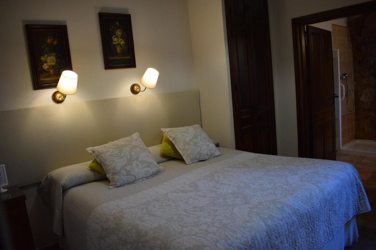 Hostal Rural Molino Del Bombo Aracena Esterno foto